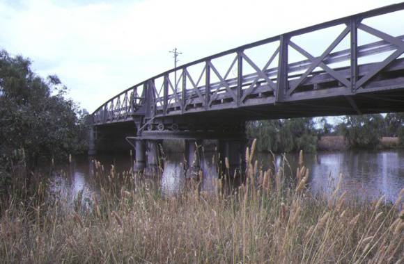 1 swing bridge over latrobe river sale side elevation feb1985