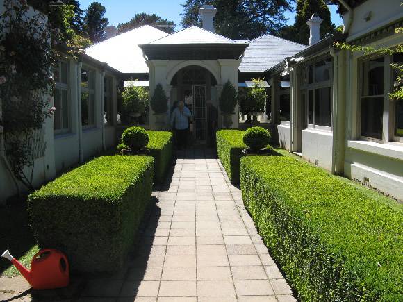 PROV H2204_Duneira_new entrance to house_19 Jan 09  27 