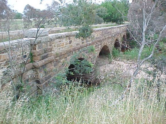 1 bridge over hughes creek avenel nov 99 