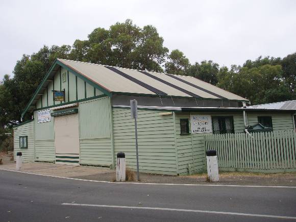 21947 Lobster Pot Dance Hall