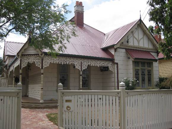 House - 27 Rennie Street, Coburg