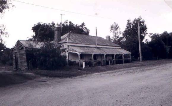 GL 06 1 - Photograph, Stawell Historical Society Collection. - Shire of Northern Grampians - Stage 2 Heritage Study, 2004