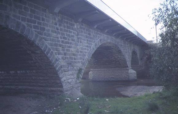 1 bridge over barwon river winchelsea arch detail jun1984