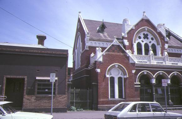carlton court house drummond street carlton front corner elevation feb1985