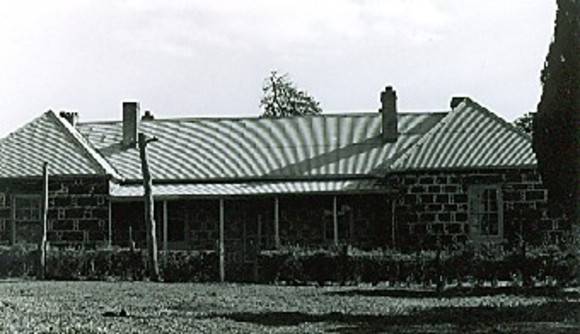 B0899 Dunrobin Homestead Casterton