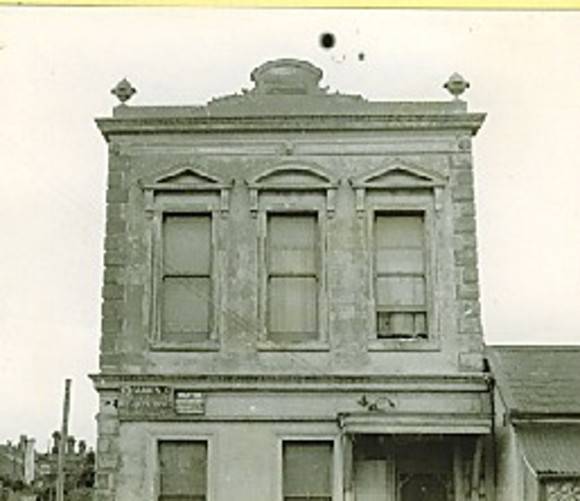B0544 238 Faraday St Carlton