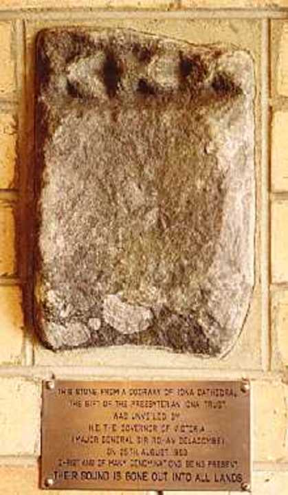 B4041 Iona Stone