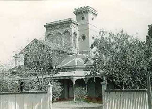 B0570 Mansion Russell Street Camberwell