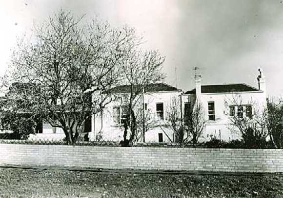 B0571 Mansion Propect Hill Rd Camberwell