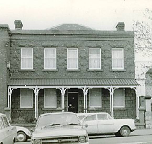 B0189 115 Grey St East Melbourne