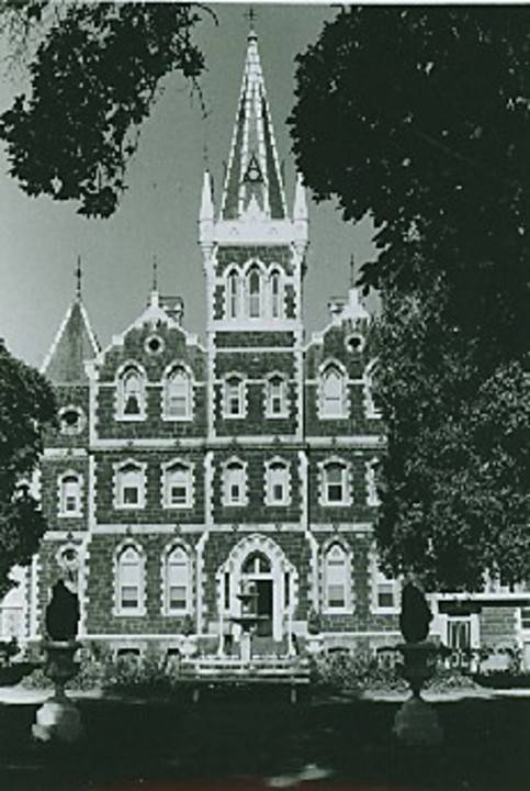 B2451 Victorian School for Deaf Children, 