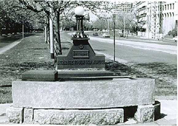 B3524 Memorial Horse Trough 