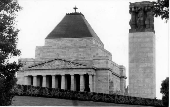 B4848 Shrine of Remembrance