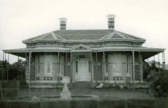 B4018 92 The Esplanade