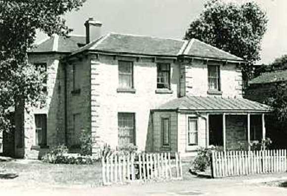 B0244 Former Presbyterian Manse 