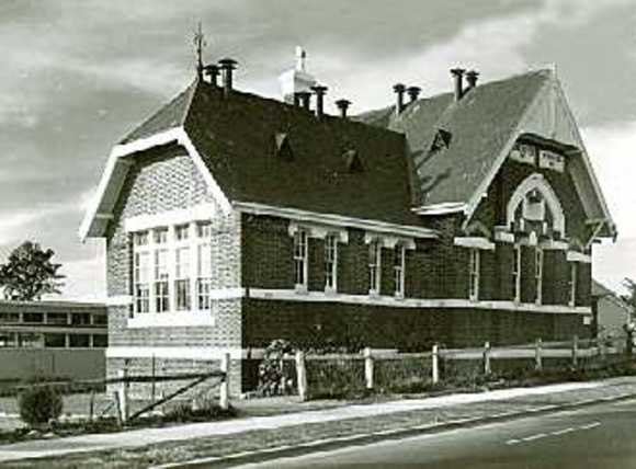 B2513 Doncaster State School