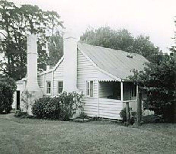 B3175 Jenkin's Cottage