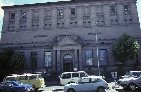 state library of victoria & national museum complex museum entrance russell street jan1985