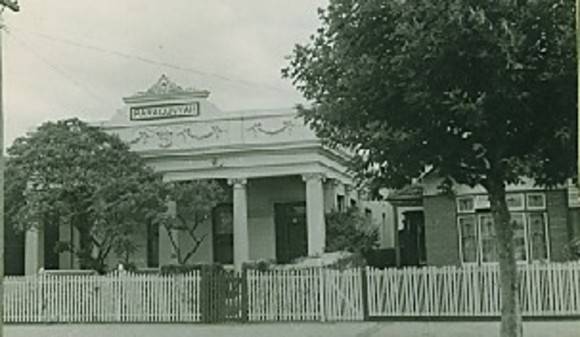 B6379 Paragunyah 