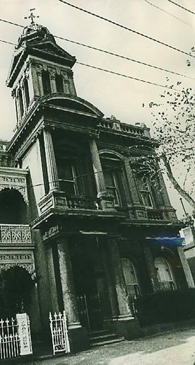 B2982 Finn Barr 155 Cecil St South Melbourne