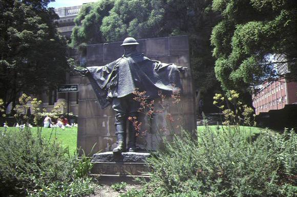 state library of victoria & national museum complex war statue jan1985