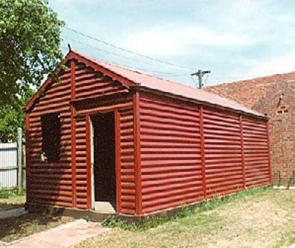 B2385 Prefabricated Iron House 399 Coventry St South Melbourne