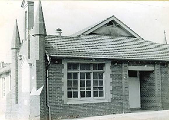 B2067 All Saints Anglican Church