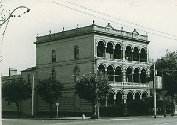B2405 18-20 Fitzroy St St Kilda