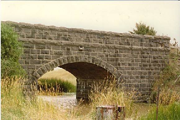 B1577 Bluestone Bridge