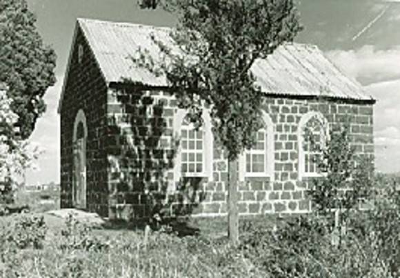 B2306 Lutheran Church 104-112 Gardenia Rd Lalor
