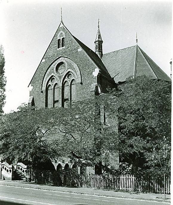 B4881 Uniting Church