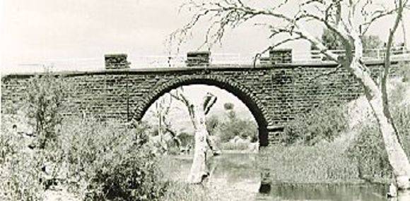 B2782 Grant's Bridge 