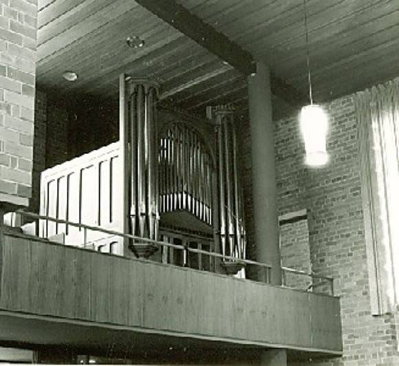 B4864 William Stone Organ