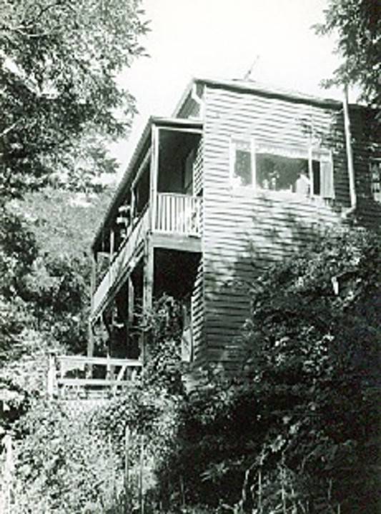 B4265 The River House 