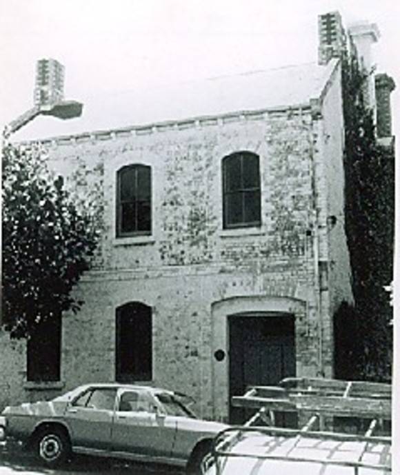 B4263 17 Elm Grove 