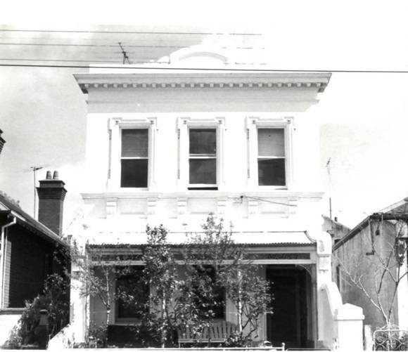 B3200 189 Gore St 
