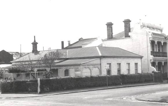 B3210 The Captains House 