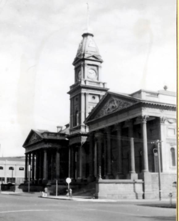 B1265 Fitzroy Town Hall 201 Napier St Fitzroy