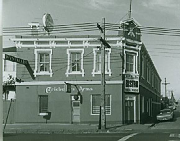 B4638 Cricketer's Arms Hotel 