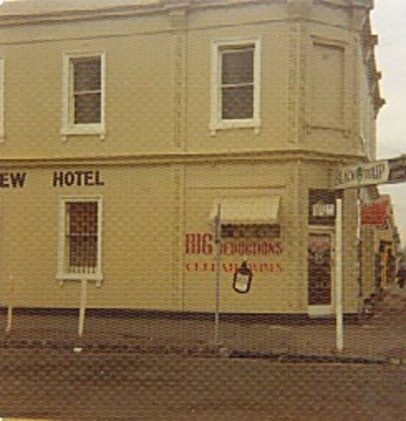 B4130 Parkview Hotel 
