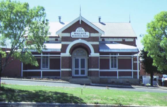 1 ovens & murray hospital for the aged warners road beechworth front view