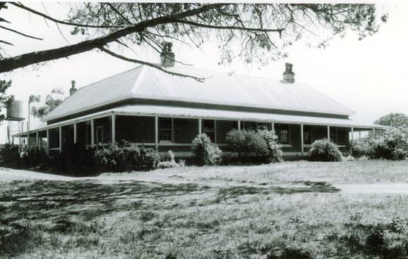 B1552 Lexington Homstead