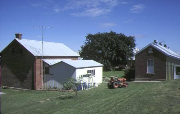 ovens & murray hospital for the aged warners road beechworth rear building