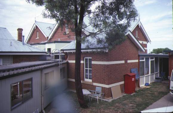 ovens & murray hospital for the aged warners road beechworth rear view dec1984