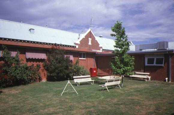 ovens & murray hospital for the aged warners road beechworth side elevation dec1984