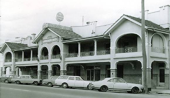 B2742 Commercial Hotel Benalla