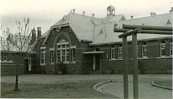 B4124 Rushworth High School 