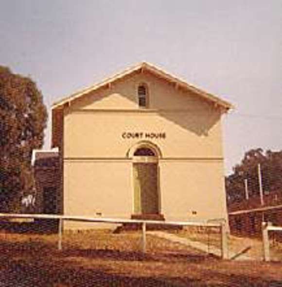 B4737 Court House 