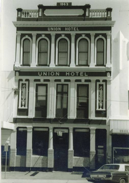 B4504 Union Hotel