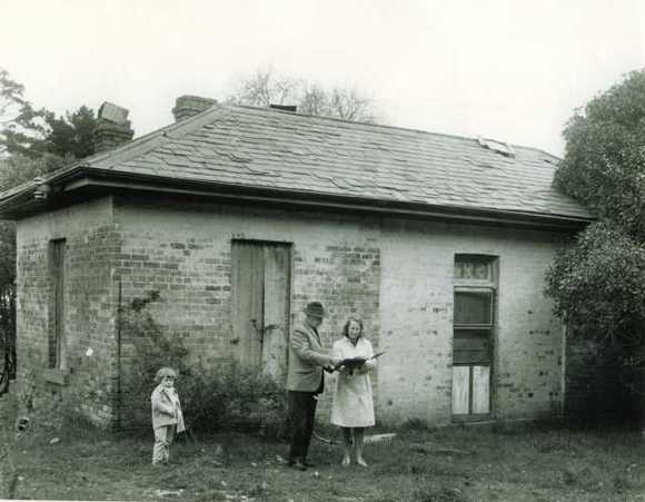 B3432 Miner's Court House
